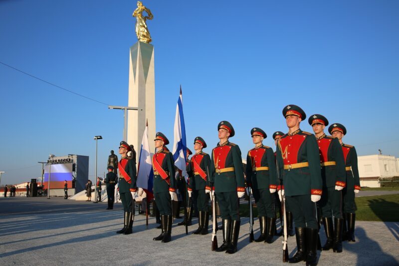 Директор Херсонеса приняла участие в открытии памятника «Примирения»