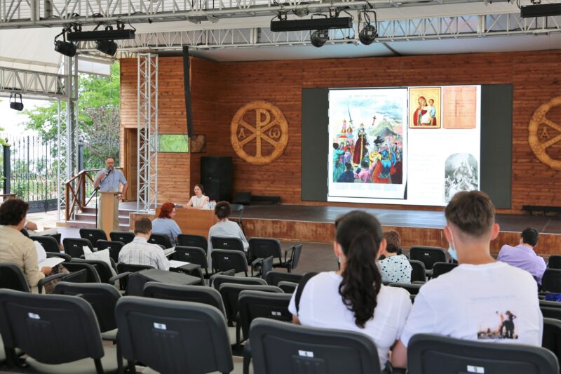 В Херсонесе завершилась первая духовно-просветительская конференция