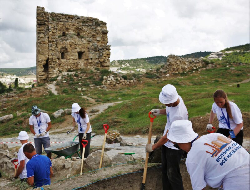 Раскопки на территории крепости Каламита